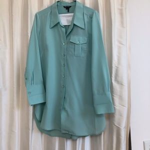 Nic+Zoe mint green blouse.  Small